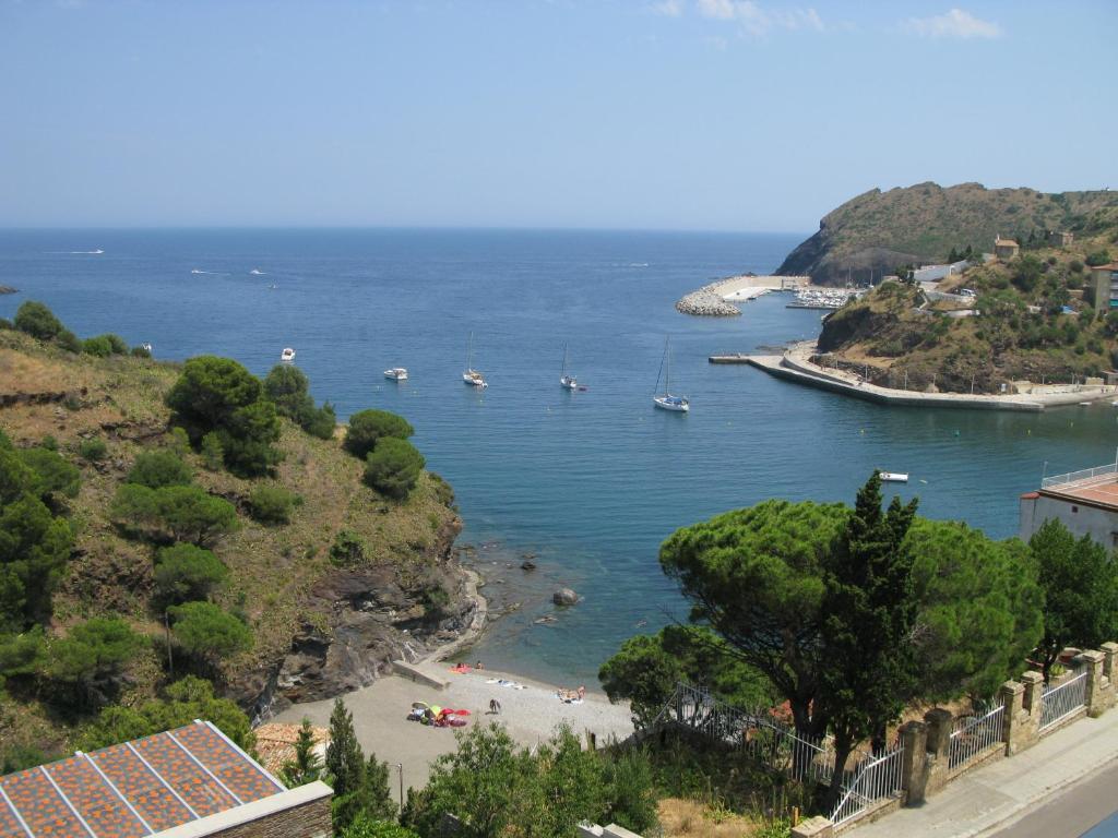 Hostal Portbou Zewnętrze zdjęcie