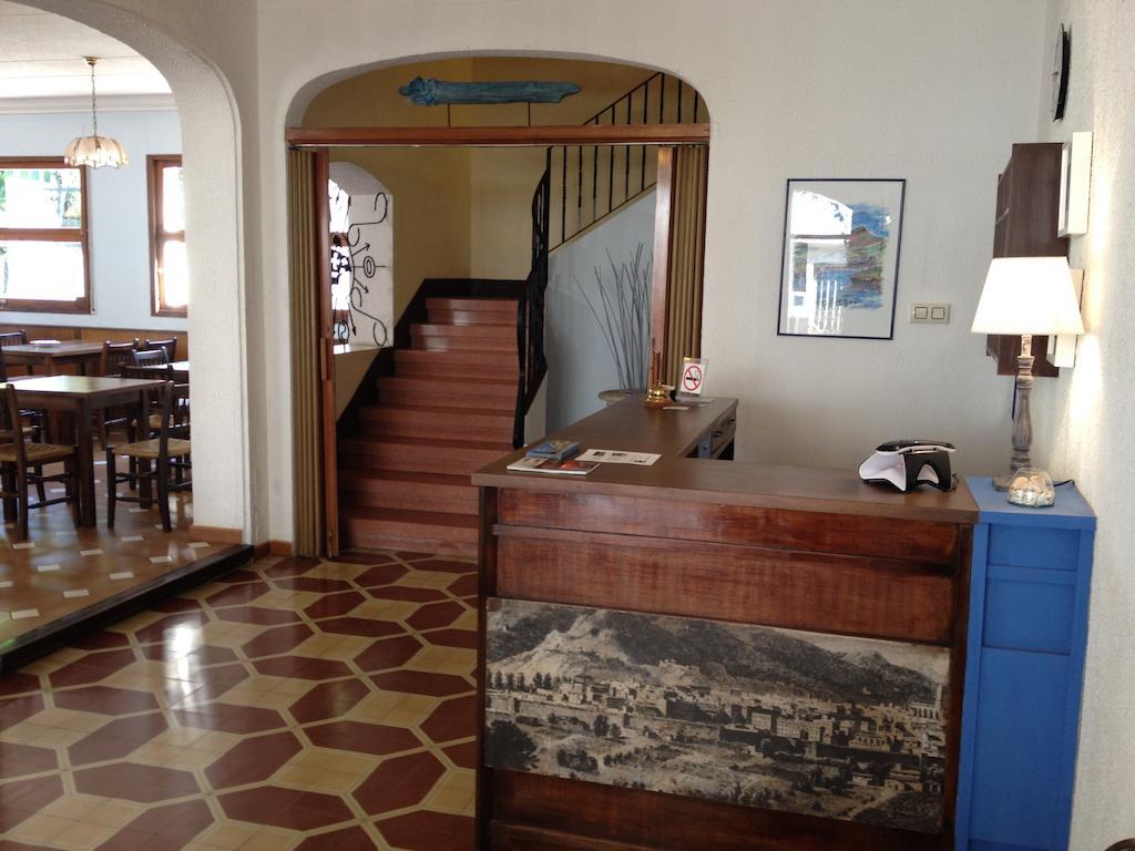 Hostal Portbou Zewnętrze zdjęcie