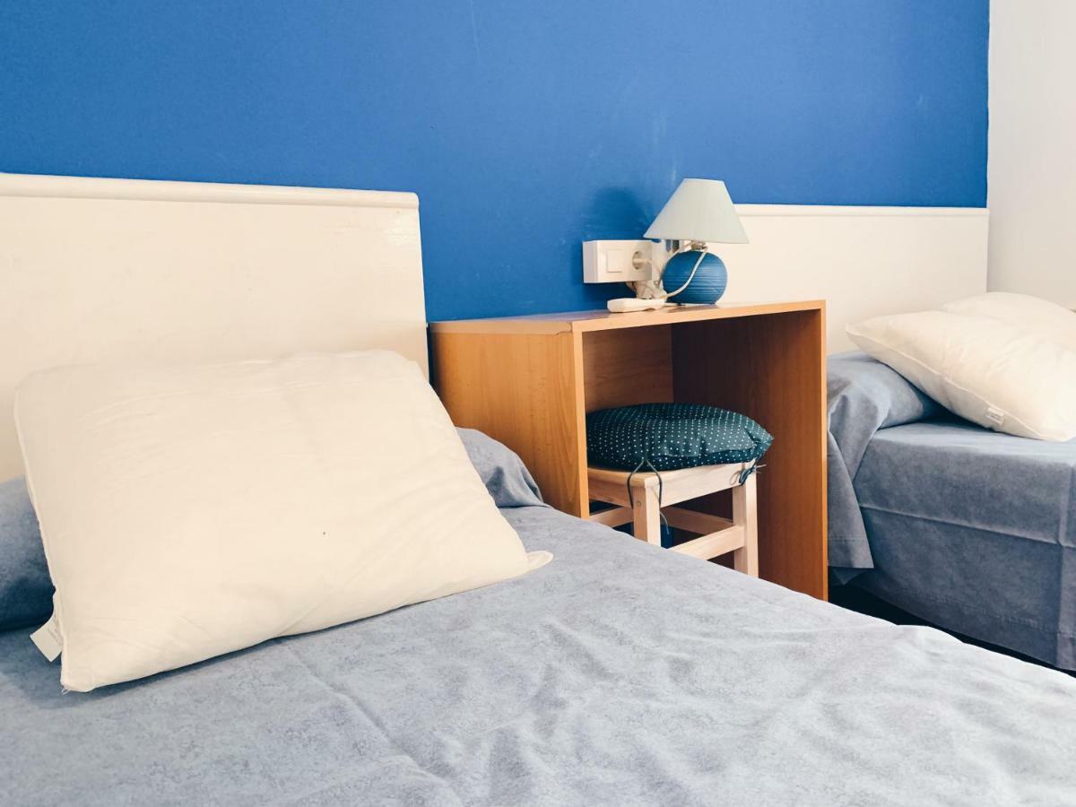 Hostal Portbou Zewnętrze zdjęcie