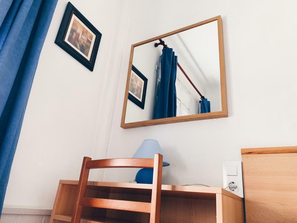 Hostal Portbou Zewnętrze zdjęcie